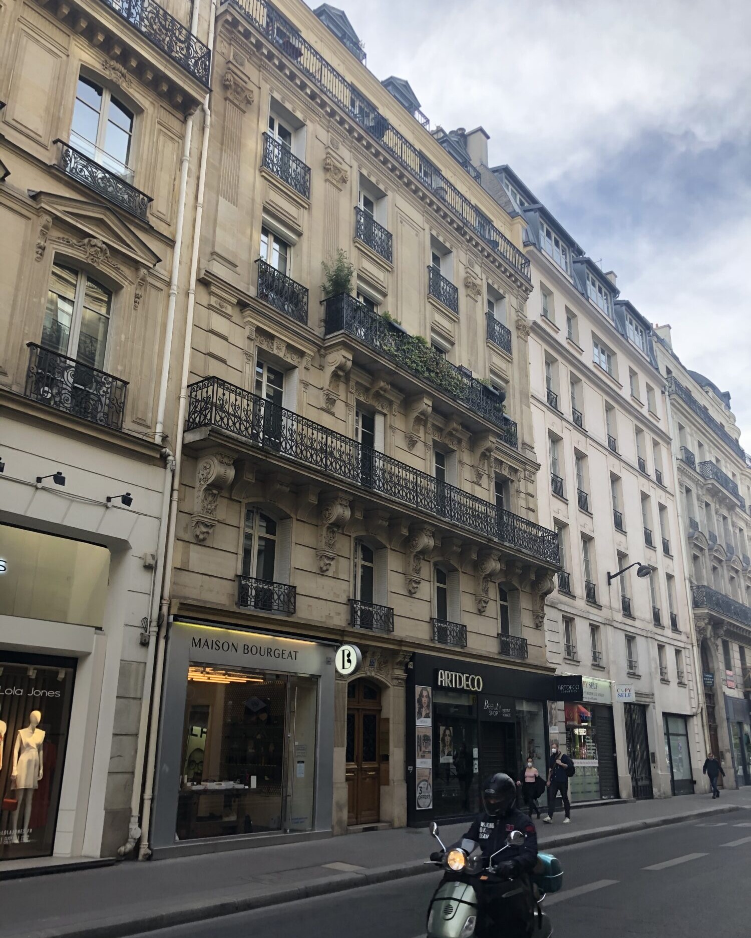 haussmannien rue paris